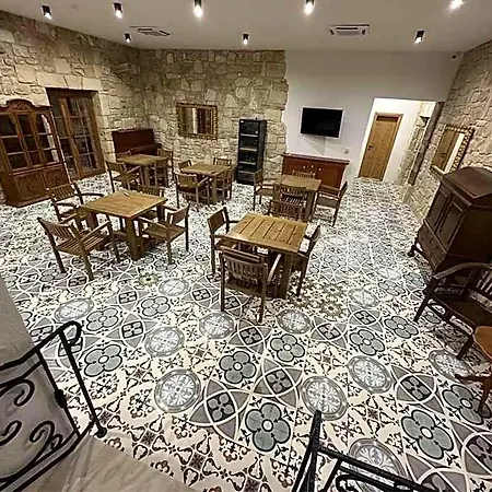& - Terizis Le Rocher Bŭlgarevo