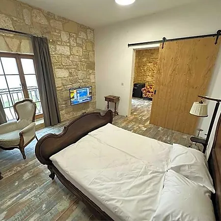 & - Terizis Le Rocher Hotel