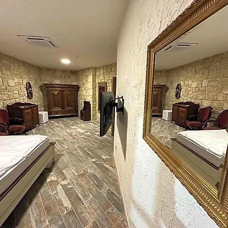 & - Terizis Le Rocher Hotel